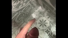 Corrida deliciosa lechita caliente en la ducha Thumb