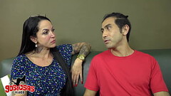 ela &eacute_ experiente e me ensinou como comer um c&uacute_zinho Thumb