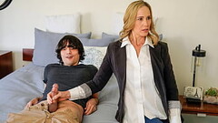 Making an Erotic Deal with My Friend'_s Stepmom to Leave Her Stepson Alone Thumb