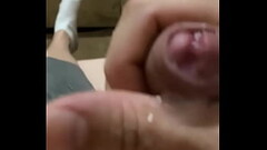 Gozando na punheta pau pequeno gostoso Thumb
