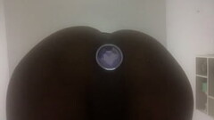 Abrindo meu cu com um plug anal Thumb