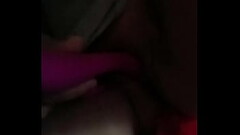 Me meto la colita en mi culo sin lubricaci&oacute_n y luego un dildo por mi vagina mojada Thumb