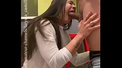 UBER DA PICA GRANDE BOTOU A PUTA PARA ENGASGAR E DEPOIS METEU AT&Eacute_ ENCHER DE LEITE Thumb