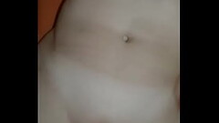 Tengo un orgasmo a escondidas de mi marido Thumb