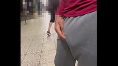 Provocando sem cueca no estacionamento (Completo no Red) Thumb