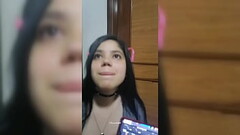Mi NOVIA Me Me INTERRUMPE En Medio De Una Partida Para COGER. (video viral colombiana) Thumb