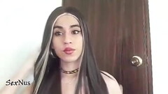 as&iacute_ me transform&oacute_ con mi peluca Thumb