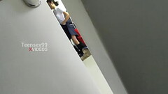 hermanastra llega de su colegio y le abre las piernitas a su hermanastro y el muy descarado le acaba Thumb