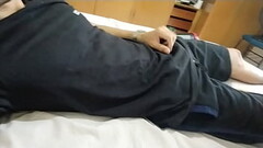 Novinho Young boy safado de pau duro no short Thumb