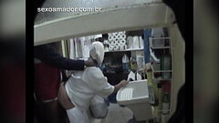 Motoboy faz sexo com faxineira de restaurante entre uma entrega e outra Thumb