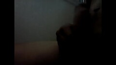 Me masturbo solo el ba&ntilde_o Thumb