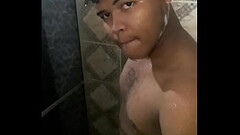 Novinho de pau grande no banho Thumb
