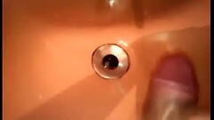 Novinho de pau grande Punhetando At&eacute_ gozar Thumb