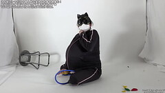 Balloon popping In clothes Thumb